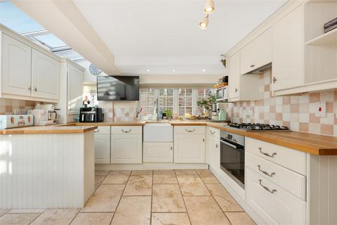 4 Course Road, Ascot, SL5 7HL