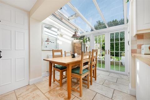 4 Course Road, Ascot, SL5 7HL