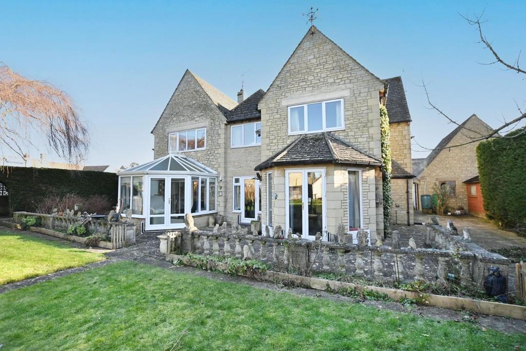 Back Lane, Fairford 5 bed detached house for sale £825,000