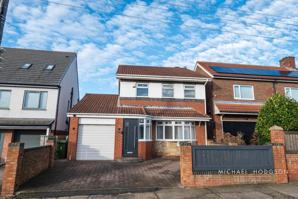 Tunstall Village Green, Tunstall, Sunderland 4 bed detached house for