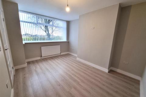 38 Bell Mount View, Leeds, LS13 2JD