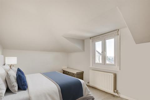 2 bedroom flat for sale, Wimbledon Park Road, London