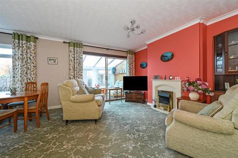 3 bedroom semi-detached house for sale, Saxon Way, Halterworth Romsey, Hampshire