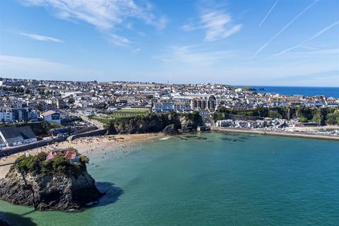 6 bedroom terraced house for sale, Newquay