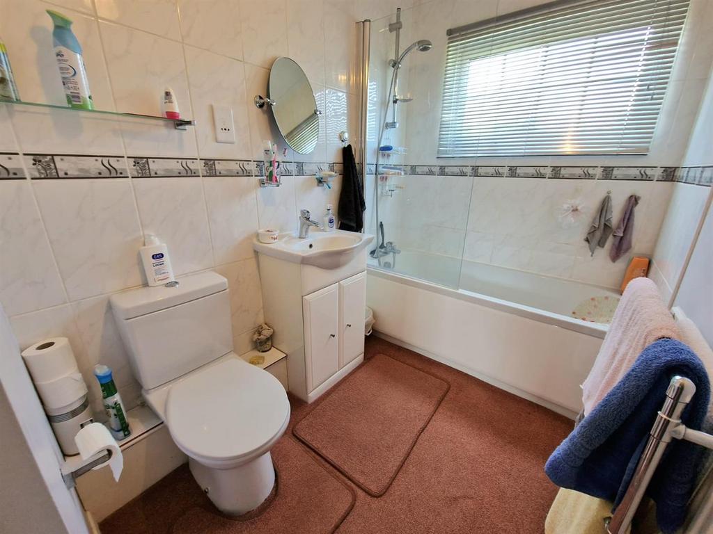 Bathroom.jpeg