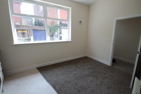 1 bedroom apartment to rent, High Street, Ryde