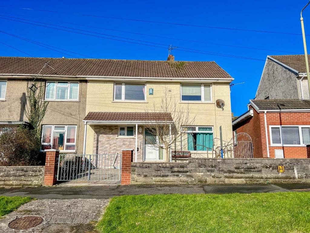 Hill View, Bryntirion, Bridgend County Borough, CF31 4ED 3 bed end of