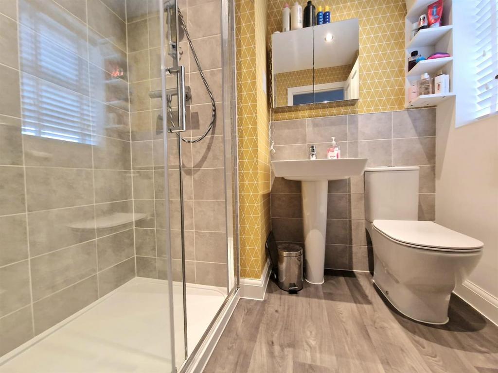 Ensuite.jpg
