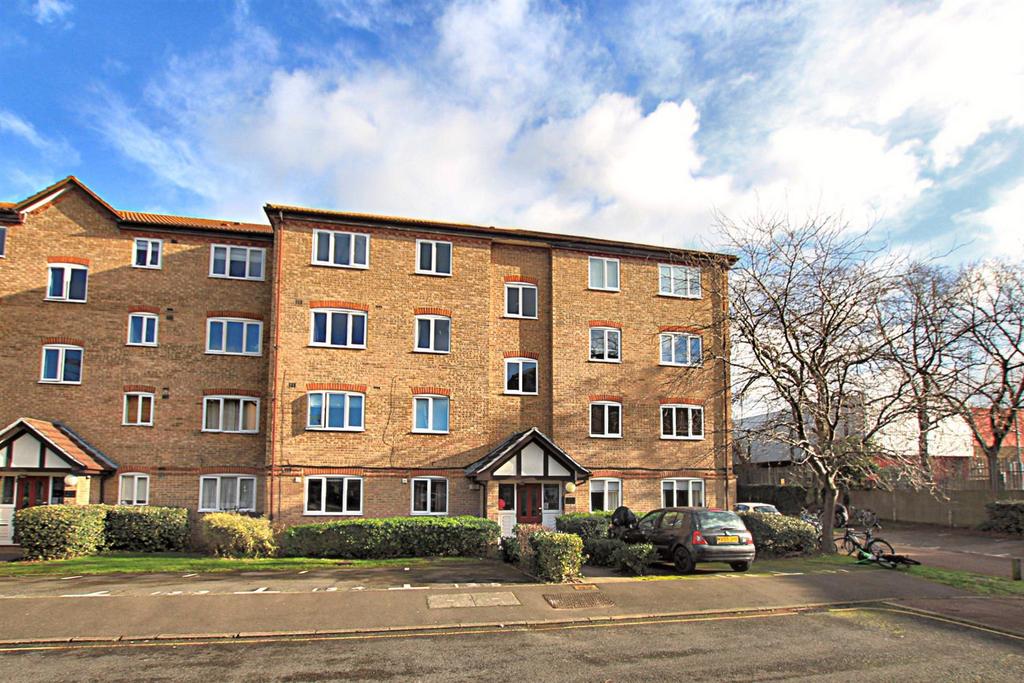 Varsity Drive, Twickenham TW1 1 bed apartment for sale £275,000