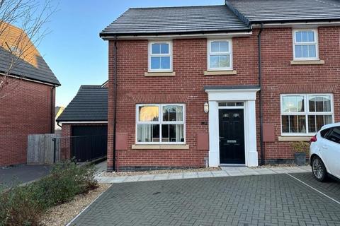 3 bedroom end of terrace house for sale, Champion Way, Tiverton EX16