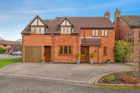 4 bedroom detached house for sale, Bromwich Drive, Lichfield