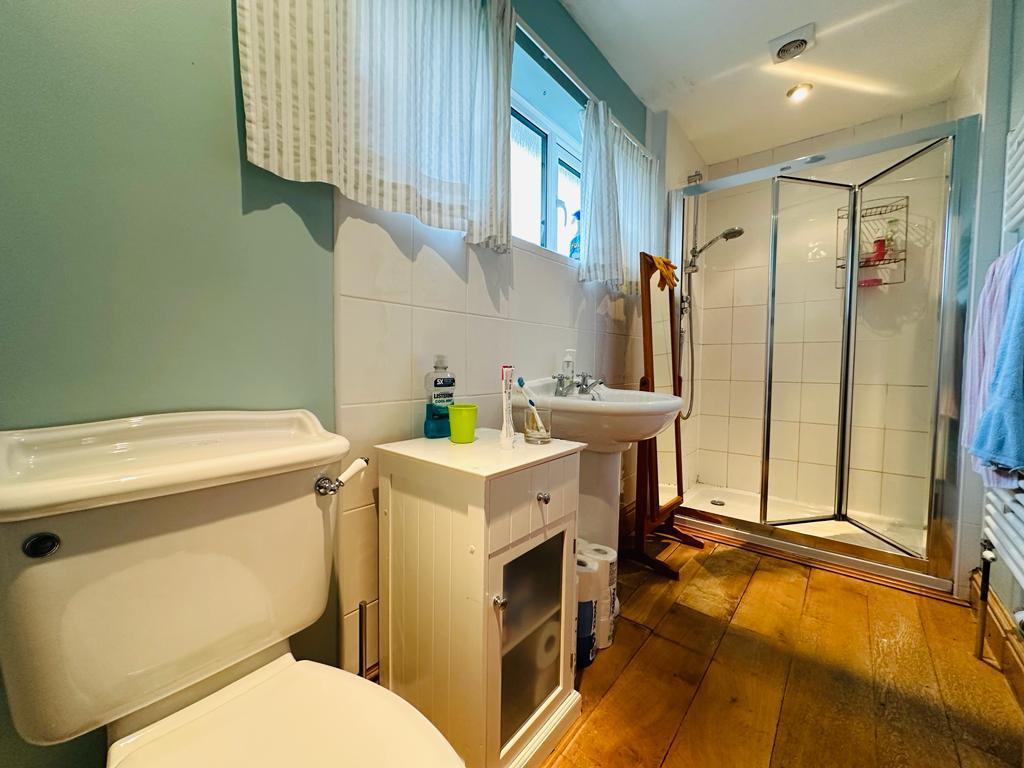 Ensuite