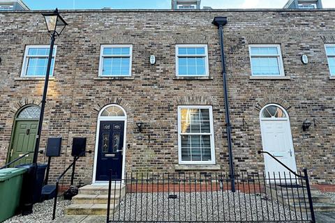 4 bedroom townhouse for sale, Peterson Drive, Grimsby