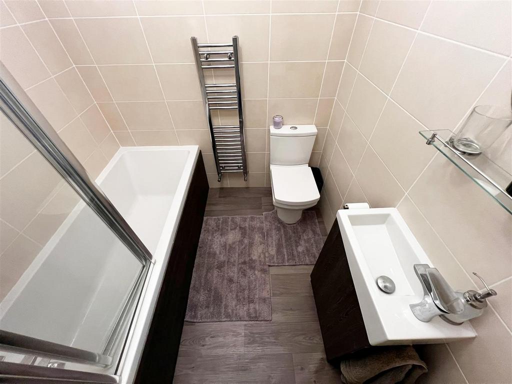 BATHROOM - NEW.jpg