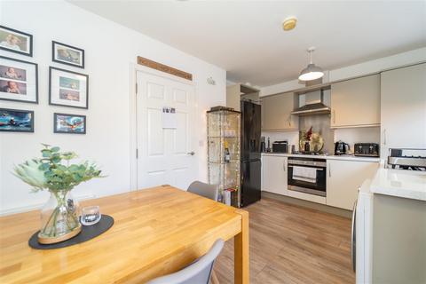 4 bedroom end of terrace house for sale - South Croston Street, Old Trafford
