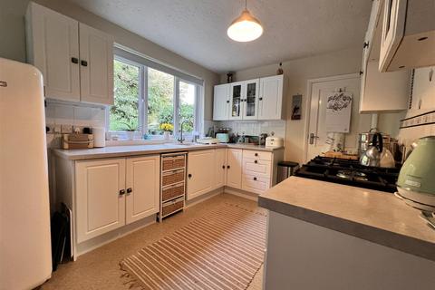 3 bedroom detached house for sale, Madeira Vale, Bonchurch