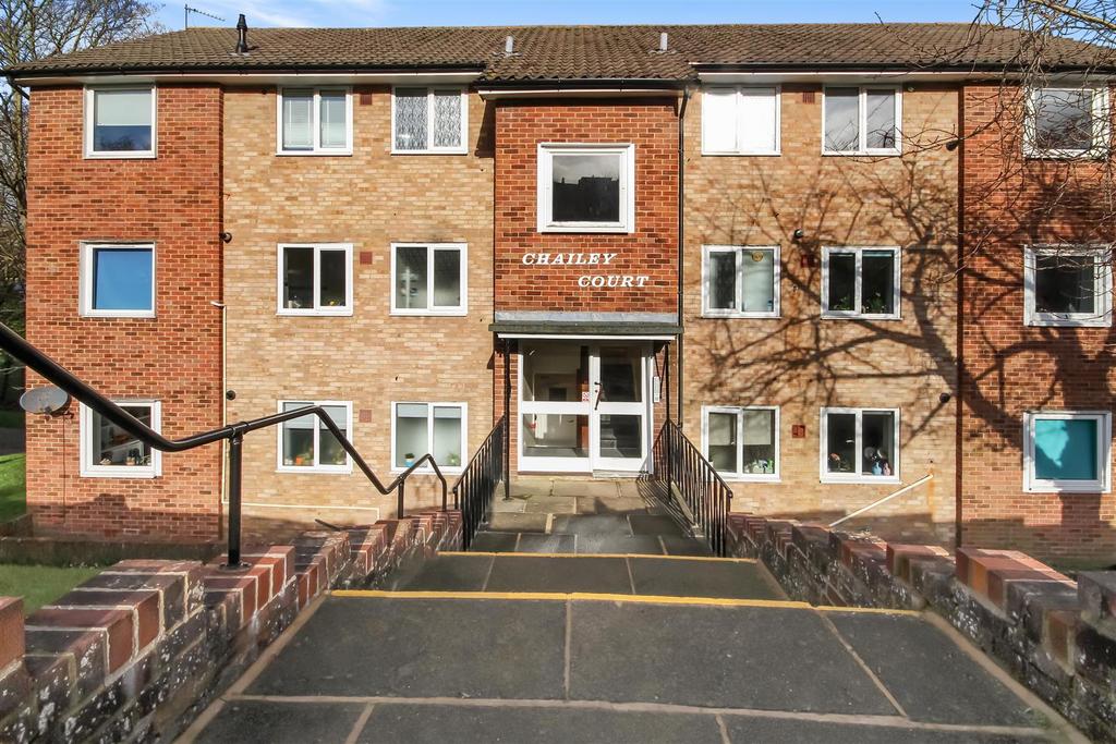 Mill Rise, Westdene, Brighton 2 bed ground floor flat for sale £300,000