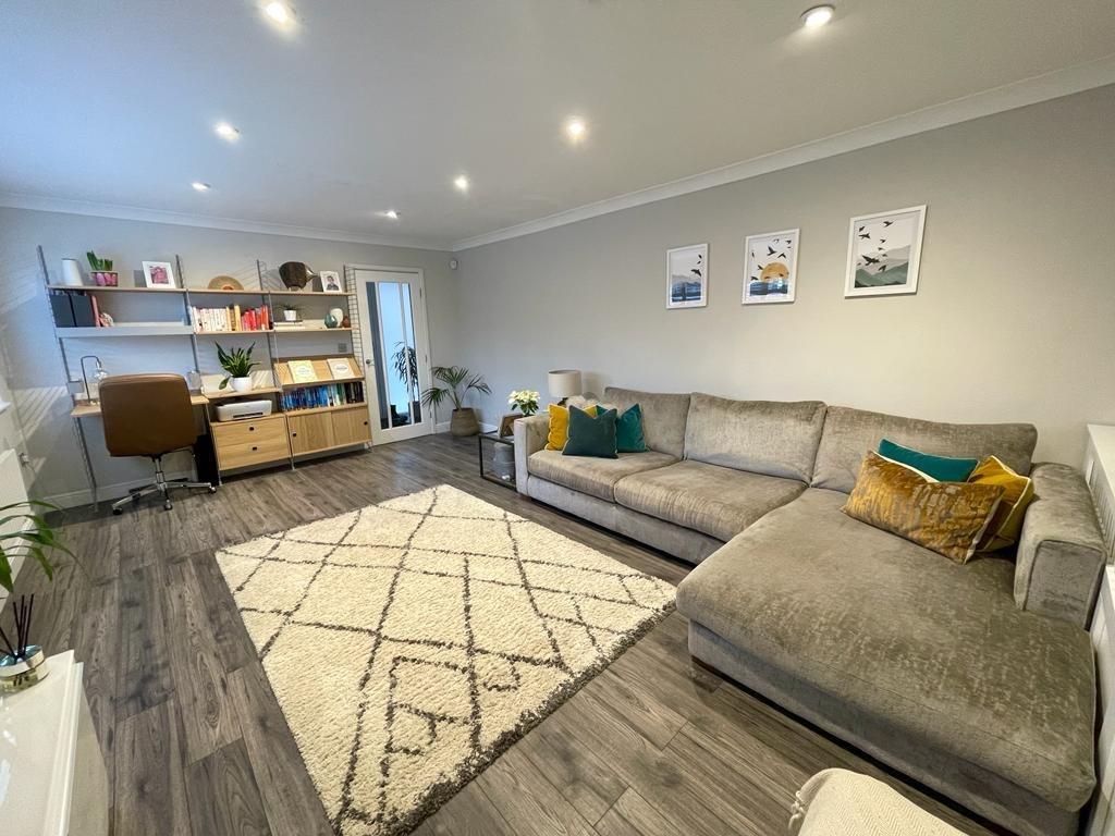 Lounge 2