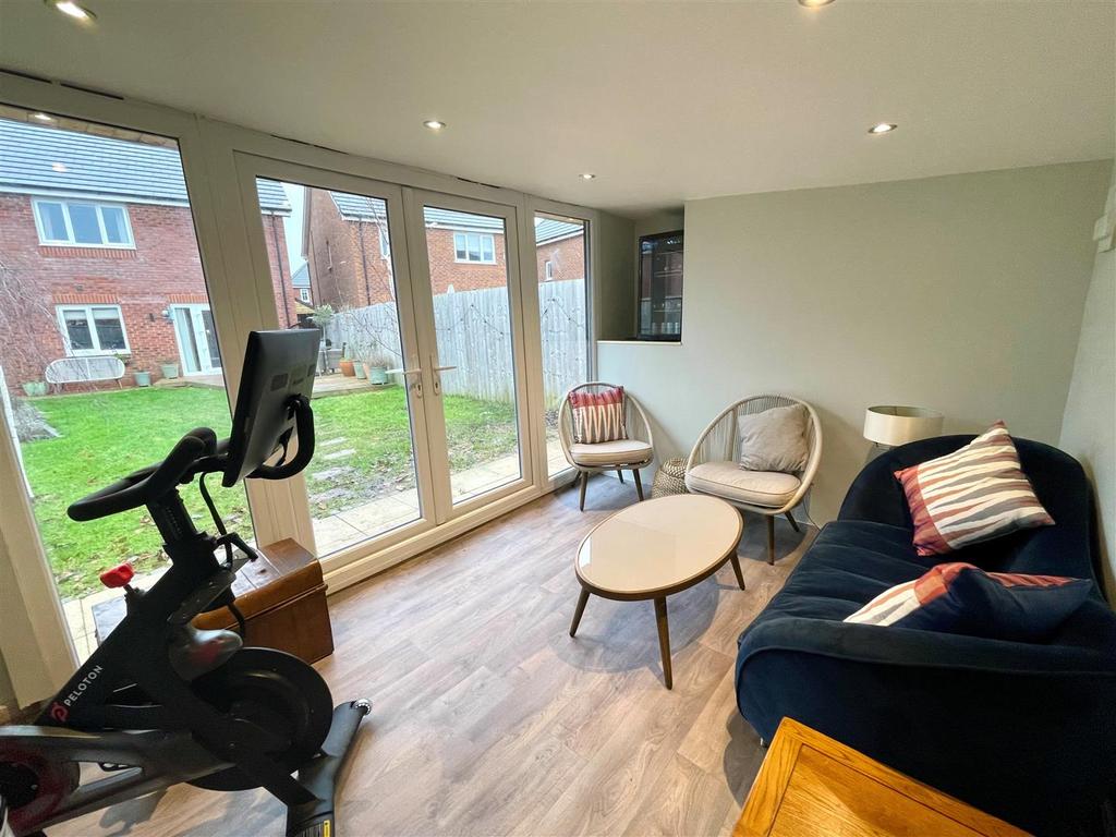GARDEN ROOM 2.jpg