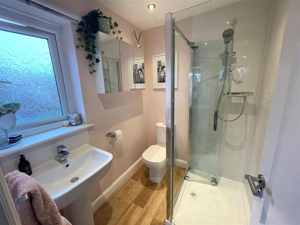 ENSUITE.jpg