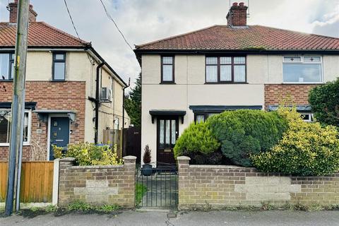 3 bedroom semi-detached house for sale - Long Road, Lowestoft