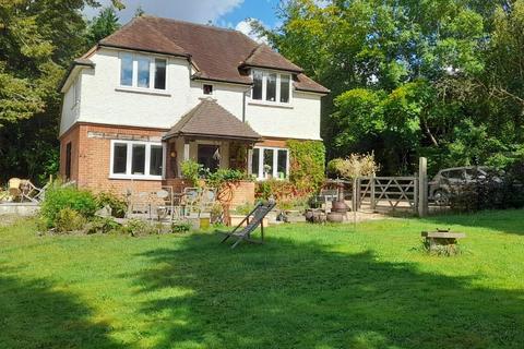 Cleave Prior Cottage Bridge Way, Chipstead, Coulsdon, CR5 3PX