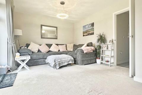 63 Crab Apple Drive, Black Notley, Braintree, CM77 8FW