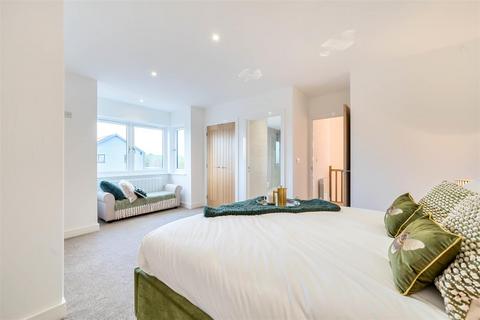 4 bedroom detached house for sale - Morchard Road, Crediton