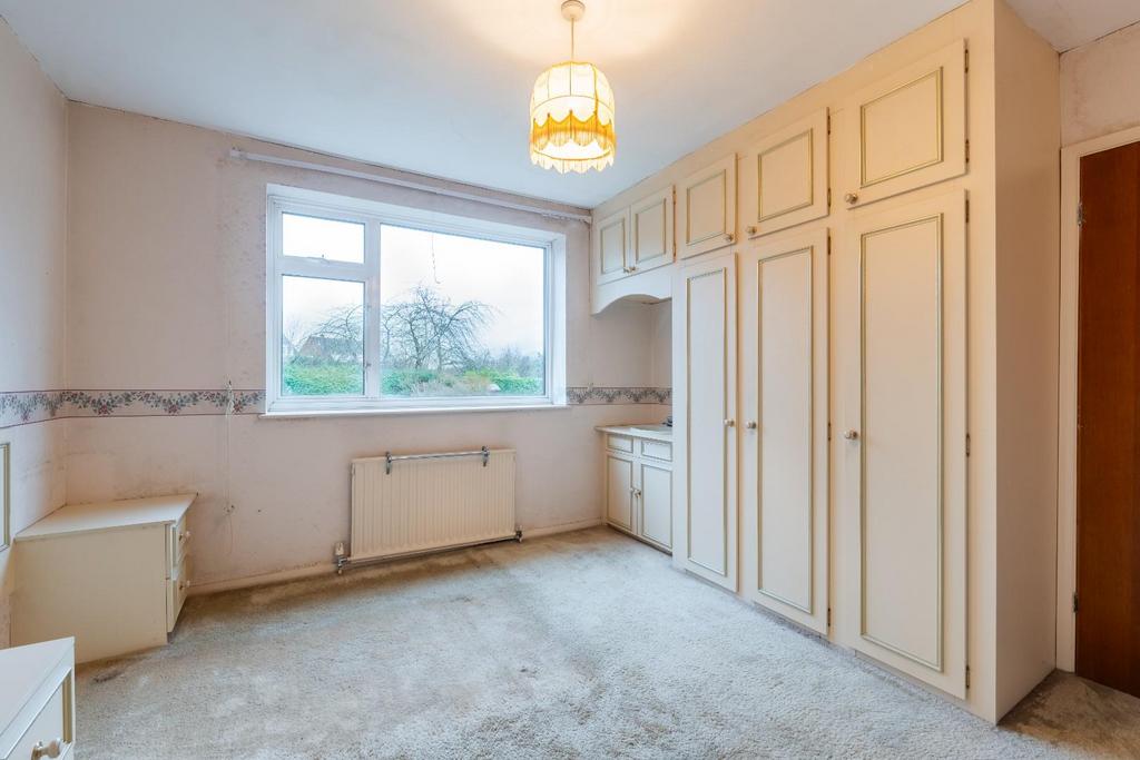 BEDROOM 2-2.jpg