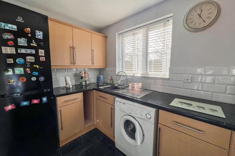 2 bedroom flat for sale, Towpath Close, Hawkesbury Village, Coventry