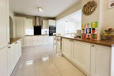56 Bagshaw Close, Ryton On Dunsmore, Coventry, CV8 3EX