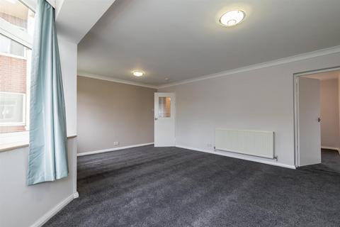 2 bedroom apartment to rent, Weaver Place, Newcastle ST5