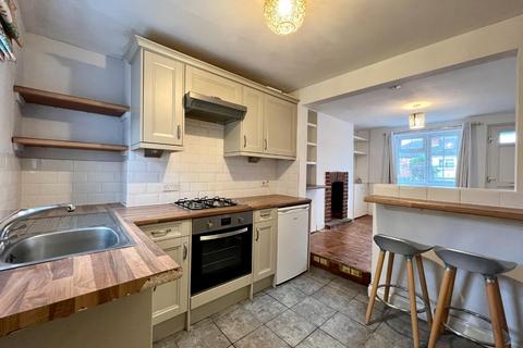 2 bedroom terraced house for sale - Sturry Road, Canterbury