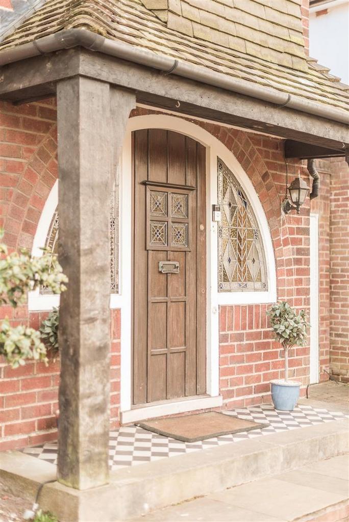 Monmouth Drive, Sutton Coldfield 5 bed house for sale £865,000