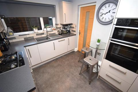 54 Broom Way, Westhoughton, Bolton, BL5 3TZ