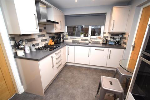 54 Broom Way, Westhoughton, Bolton, BL5 3TZ