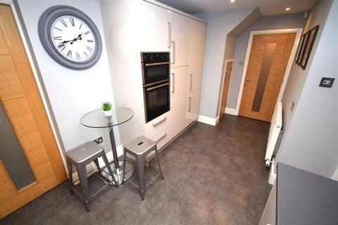 54 Broom Way, Westhoughton, Bolton, BL5 3TZ