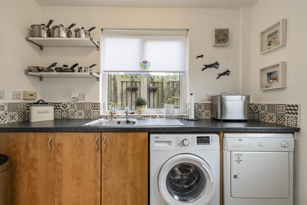 18 Cleuch Avenue North Middleton 22.JPG