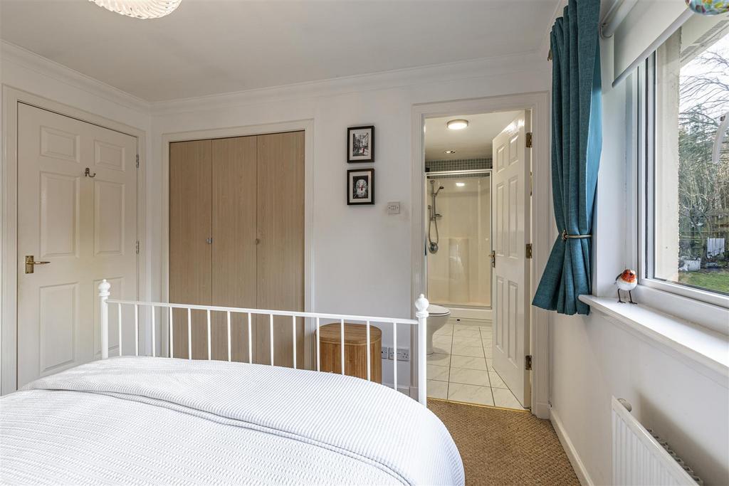 18 Cleuch Avenue North Middleton 27.JPG