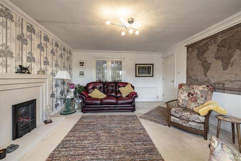18 Cleuch Avenue, North Middleton, Gorebridge, EH23 4RP