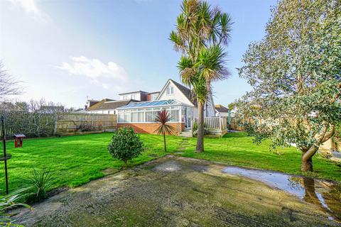 4 bedroom semi-detached bungalow for sale - Kent Close, Bexhill-On-Sea