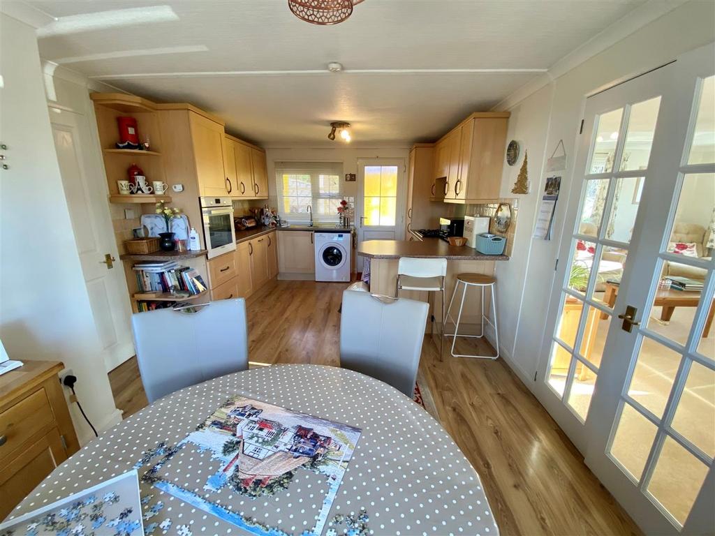 Dune View Park Homes, Braunton EX33 2 bed park home for sale £175,000
