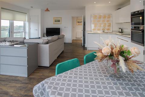 Flat 18, Daisy Court Jackdaw Close, Romford, RM3 0LW