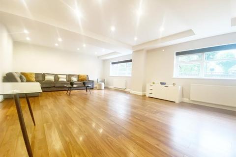 4 bedroom townhouse to rent, Belsize Road, South Hampstead