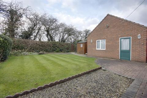 2 bedroom detached bungalow for sale, The Willows, Hessle