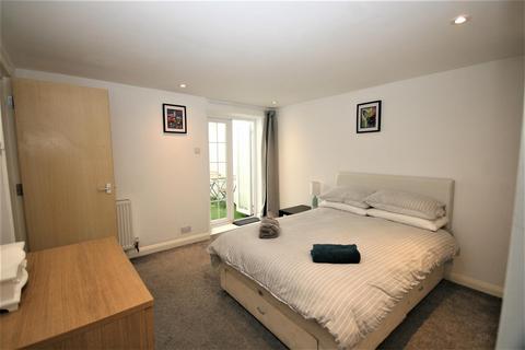 4 bedroom apartment to rent - St. Georges Road, Brighton