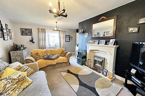 3 bedroom semi-detached house for sale - Gilthwaites Lane, Denby Dale, Huddersfield, HD8 8SG