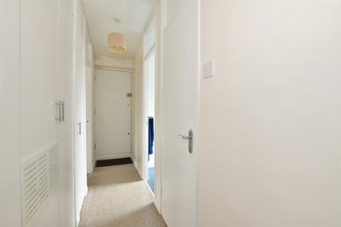 65 Upper Walthamstow Road, London, E17 3QG