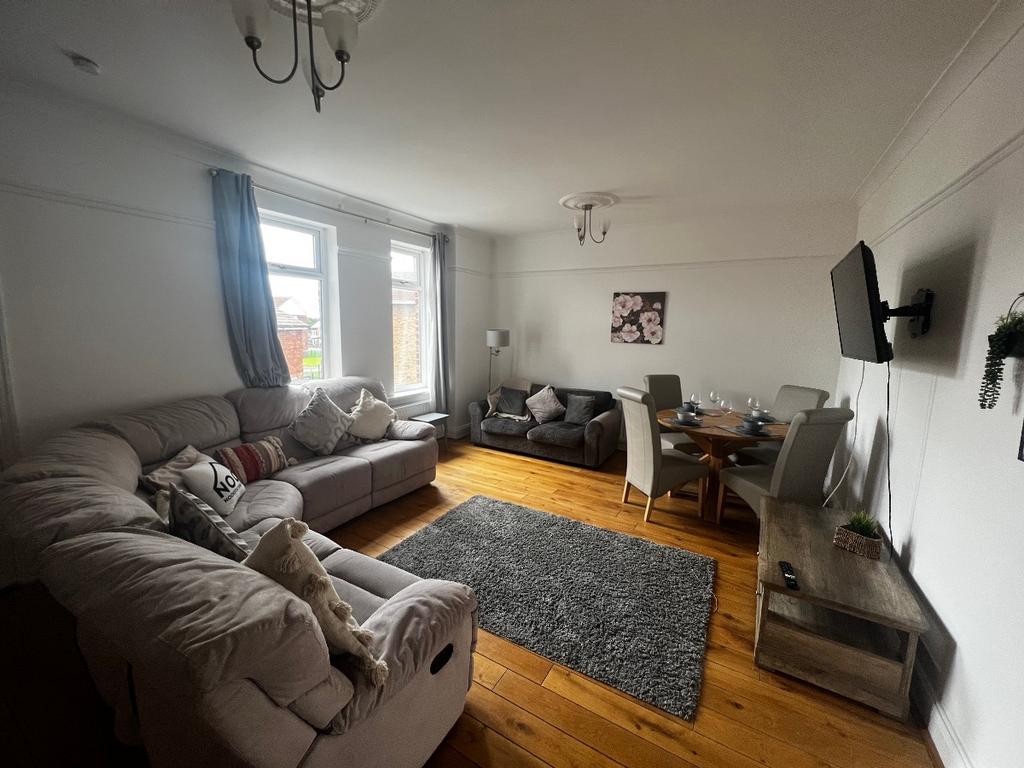 Malvern Street, South Shields 2 bed flat to rent £1,300 pcm (£300 pw)