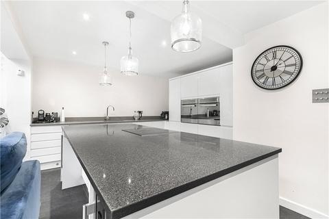 19 Rodney Road, Twickenham, TW2 7AW